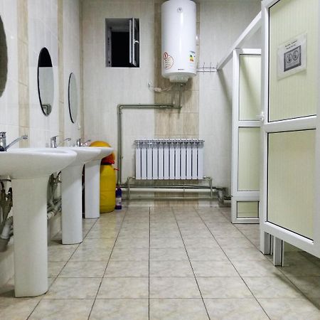 Medi Guest House Osh Buitenkant foto