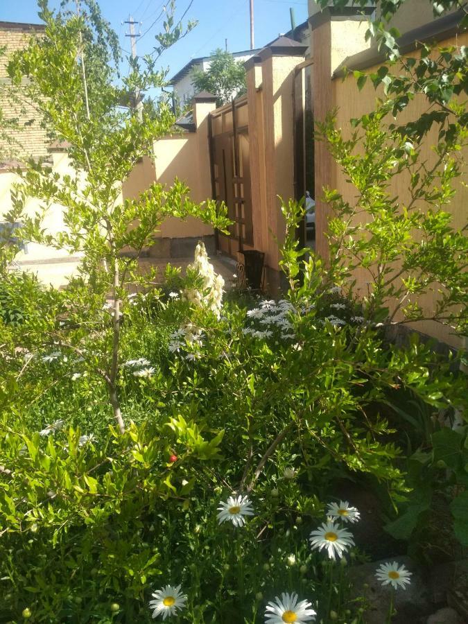 Medi Guest House Osh Buitenkant foto
